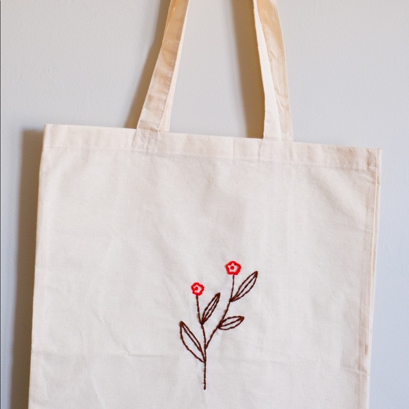 Minimalistic boho shopping bag, hand embroidered tote bag, eco friendly tote bag - Picture 3 of 5